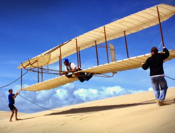 1902 Wright Glider flight on the sand dunes