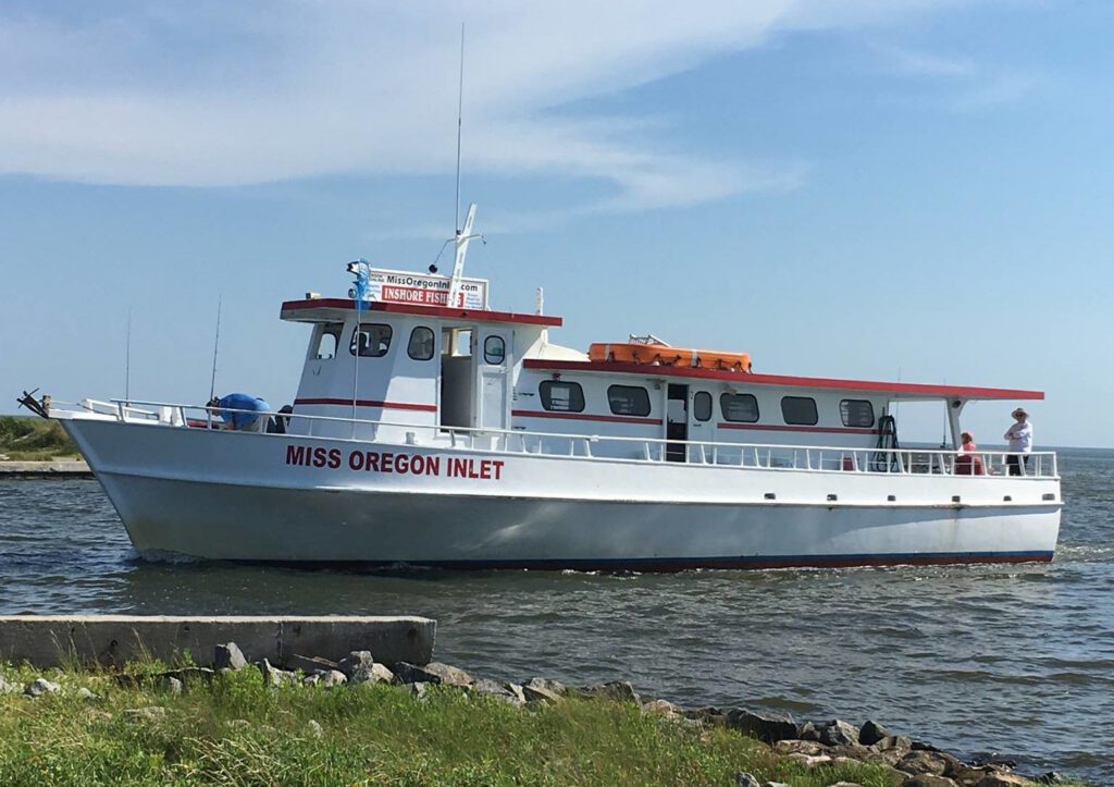 Miss Oregon Inlet Head Boat fishing