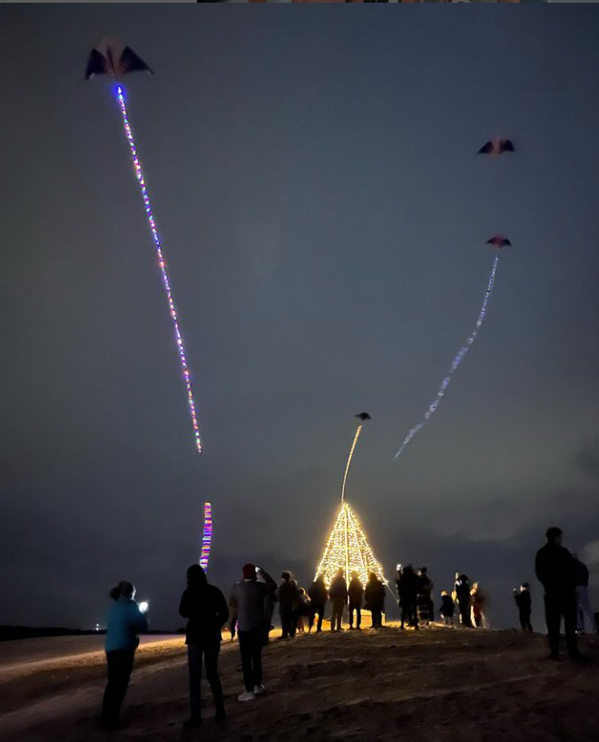 12 Kites of Christmas